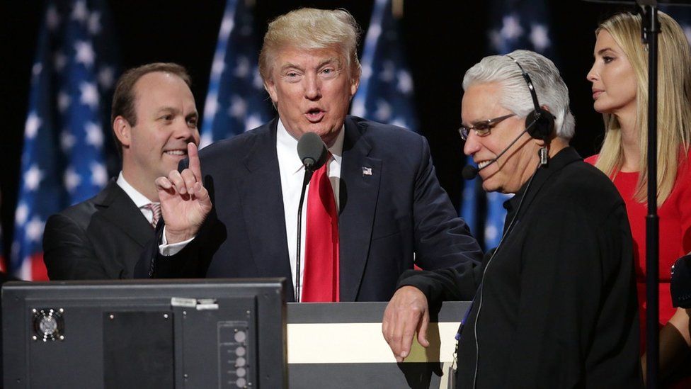 teleprompter